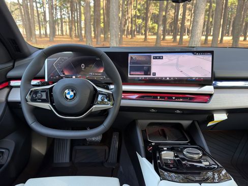 New 2026 BMW 530i w/ Premium Package RWD image 3