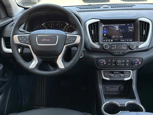Used 2023 GMC Terrain SLT w/ Elevation Edition image 16