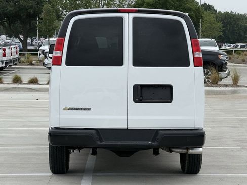New 2026 Chevrolet Express 2500 RWD image 5