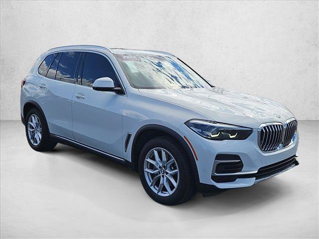 Certified 2023 BMW X5 xDrive40i w/ Premium Package AWD/4WD image 3