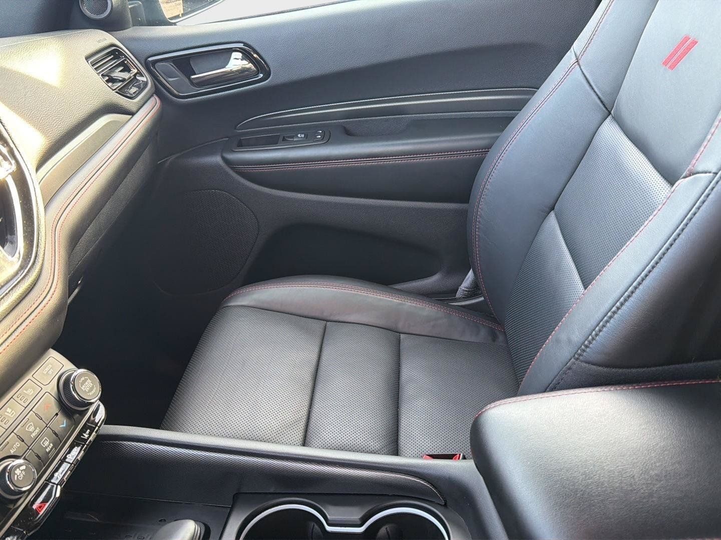 Used 2025 Dodge Durango GT AWD/4WD image 9
