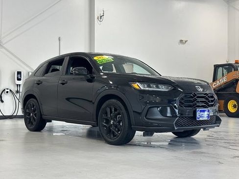 Used 2025 Honda HR-V Sport image 2
