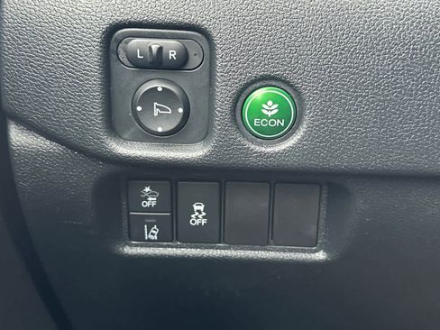 Certified 2022 Honda Pilot TrailSport image 33