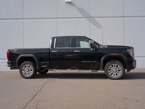 Used 2023 GMC Sierra 3500 Denali w/ Denali Ultimate Package AWD/4WD image 2