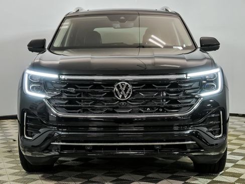 Certified 2026 Volkswagen Atlas SEL Premium R-Line AWD/4WD image 4