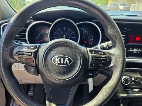 Used 2015 Kia Optima LX FWD image 12