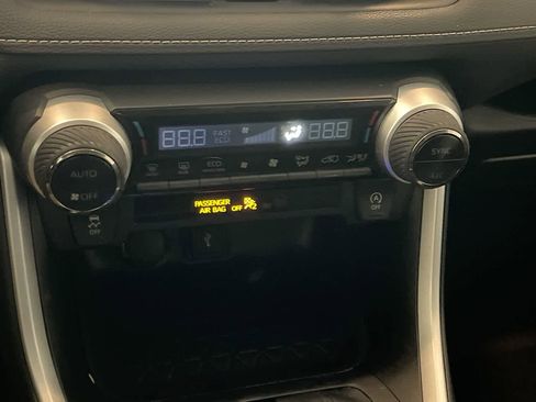 Certified 2022 Toyota RAV4 XLE image 19