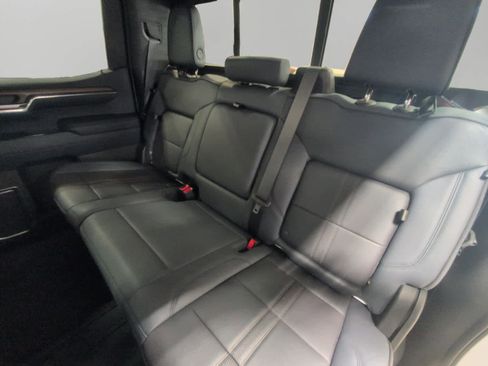 Used 2023 Chevrolet Silverado 1500 High Country w/ Technology Package image 13