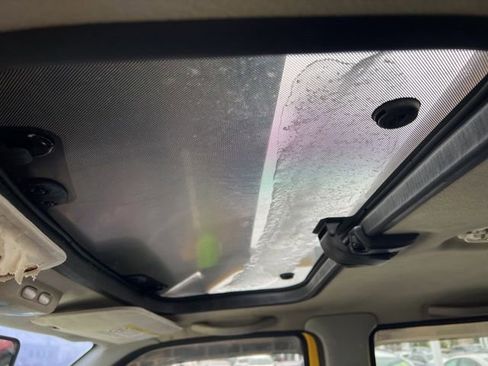 Used 2001 Nissan Frontier SE image 20