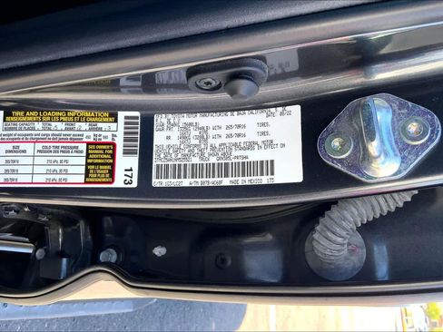 Used 2022 Toyota Tacoma TRD Off-Road w/ TRD Premium Off Road Package image 34