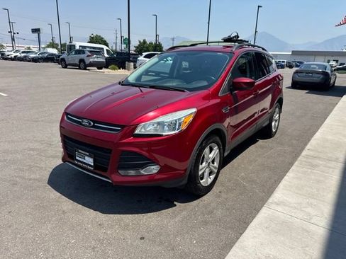 Used 2015 Ford Escape SE w/ Equipment Group 201A AWD/4WD image 3