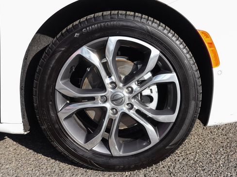 Used 2022 Chrysler Pacifica Pinnacle image 60