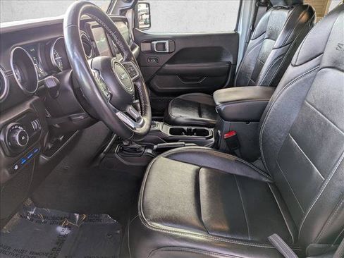 Used 2023 Jeep Wrangler Unlimited Sahara w/ Cold Weather Group AWD/4WD image 11