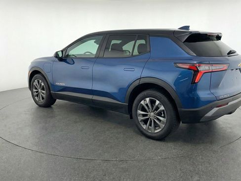 Used 2025 Chevrolet Equinox LT image 6