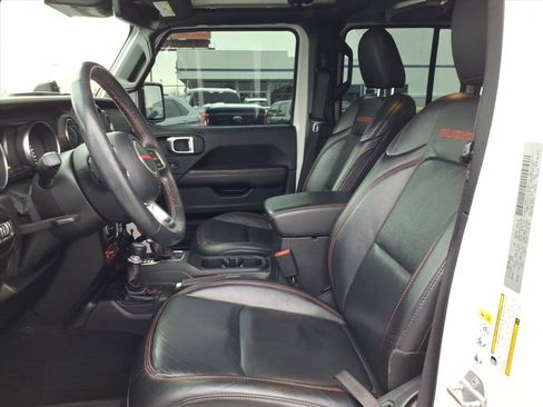 Used 2020 Jeep Gladiator Rubicon image 16