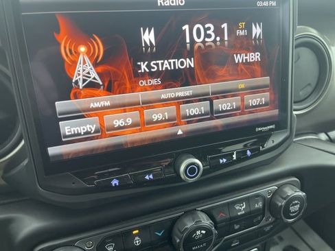 Used 2023 Jeep Wrangler Unlimited Sport image 18