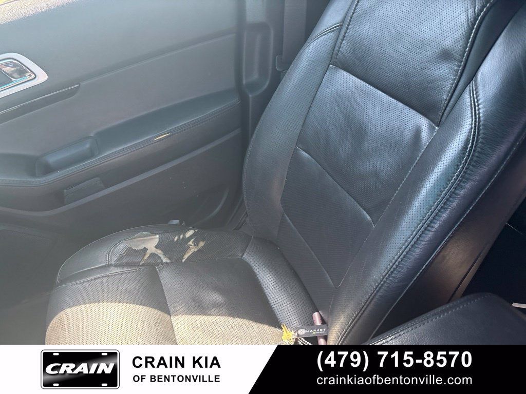 Used 2014 Ford Explorer Limited w/ Equipment Group 301A FWD image 14