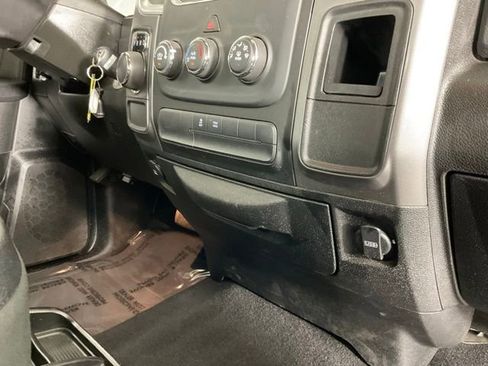 Used 2022 RAM 1500 Classic SLT image 20