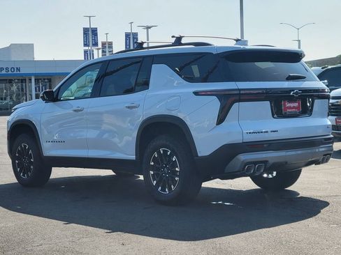 New 2026 Chevrolet Traverse Z71 image 2