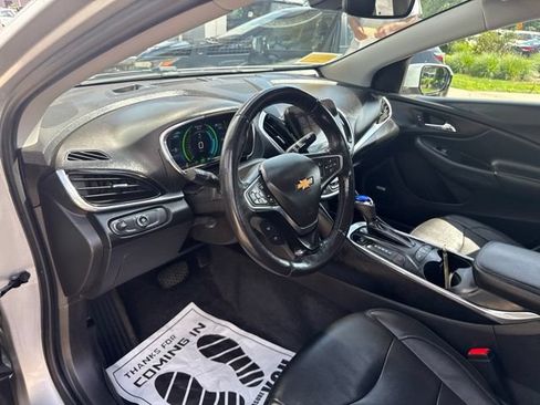 Used 2018 Chevrolet Volt Premier w/ Driver Confidence Package FWD image 23