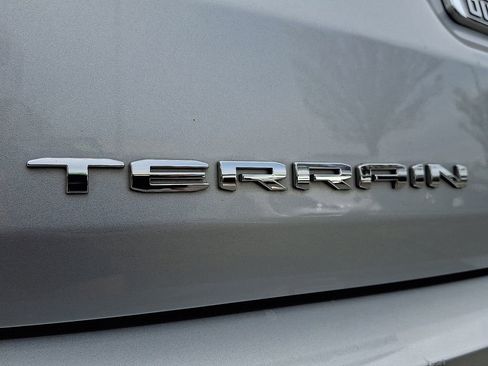 Used 2022 GMC Terrain SLE w/ Driver Convenience Package AWD/4WD image 32