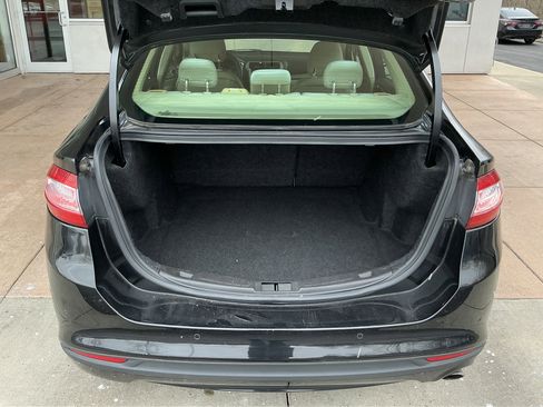 Used 2015 Ford Fusion SE image 24