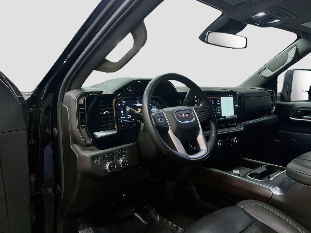 Used 2024 GMC Sierra 2500 SLT w/ SLT Premium Package AWD/4WD image 9