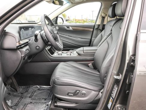 Used 2025 Genesis GV80 2.5T Select image 6