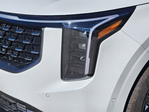 New 2026 Kia Carnival SX w/ SX Dark Edition Package image 6