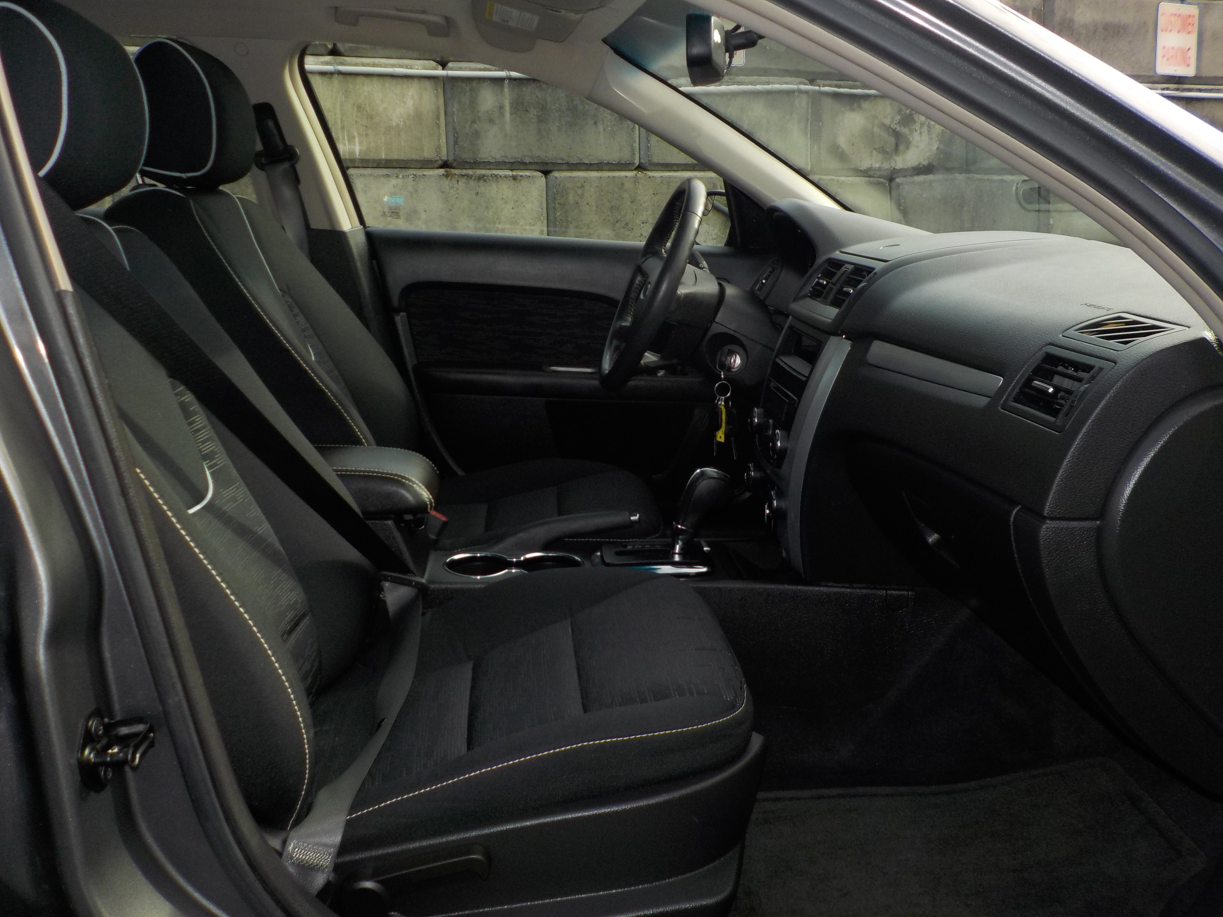 Used 2012 Ford Fusion SE FWD image 26