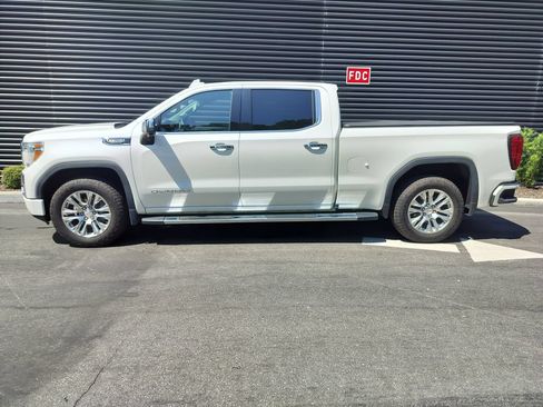 Used 2019 GMC Sierra 1500 Denali AWD/4WD image 2