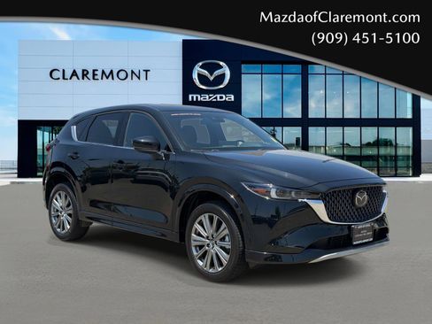 Certified 2025 MAZDA CX-5 Signature AWD/4WD image 1