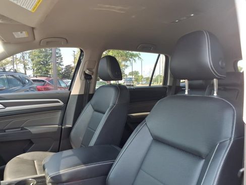 Used 2023 Volkswagen Atlas SE FWD image 15