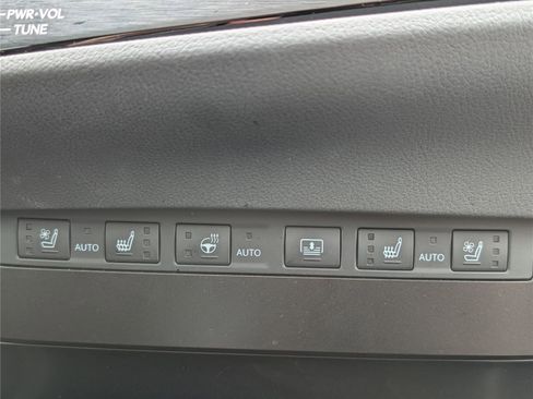 Used 2025 Lexus ES 300h w/ Technology Package image 26