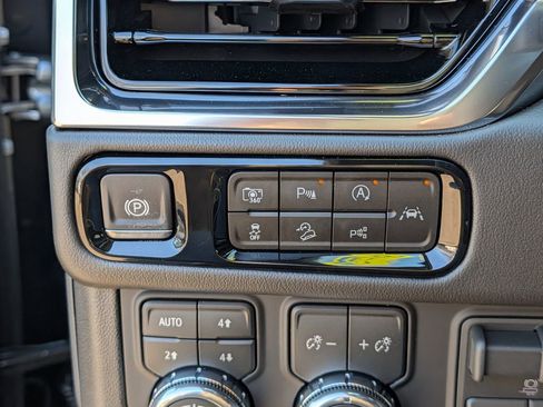 New 2026 GMC Yukon XL Elevation image 42