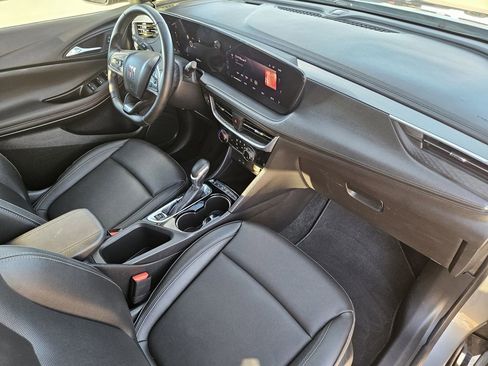 Used 2024 Buick Encore GX Sport Touring image 19