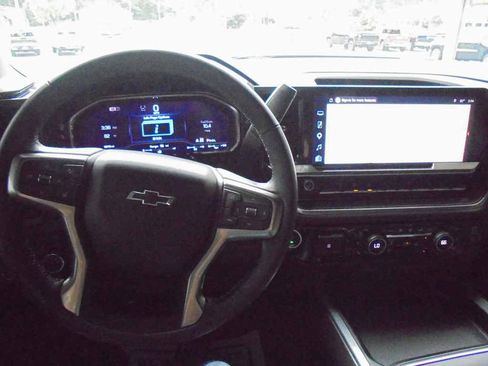 Used 2025 Chevrolet Silverado 2500 LTZ w/ Trail Boss Package AWD/4WD image 6