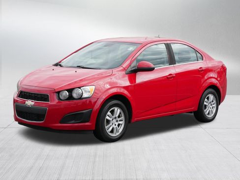 Used 2013 Chevrolet Sonic LT FWD image 3