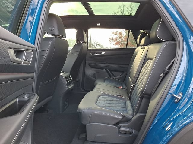 New 2026 Volkswagen Atlas Cross Sport SEL Premium R-Line AWD/4WD image 6