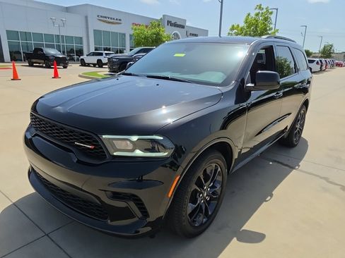 Used 2025 Dodge Durango GT w/ Blacktop Package RWD image 9