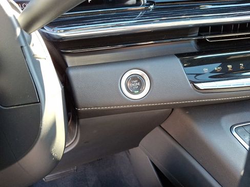 Used 2022 Cadillac Escalade Sport w/ Touring Package image 25