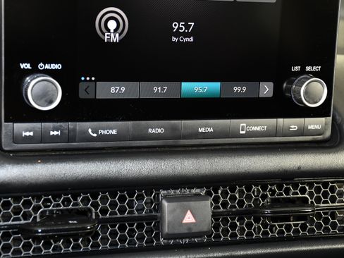 Certified 2024 Honda HR-V LX image 28