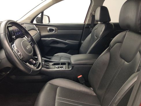 Used 2022 Kia Sorento EX w/ Panoramic Sunroof Package FWD image 17
