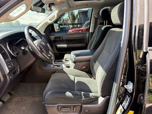 Used 2022 Toyota Sequoia TRD Sport image 9