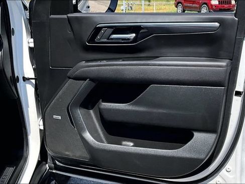 Used 2025 Chevrolet Tahoe RST w/ Advanced Technology Package AWD/4WD image 29