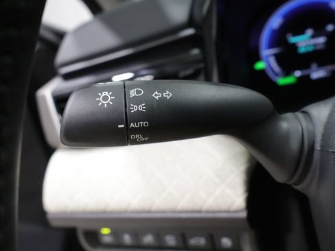 Used 2026 Toyota Camry XLE w/ Premium Plus Package FWD image 38