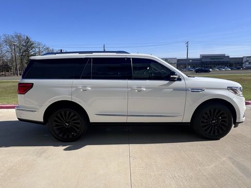 Used 2020 Lincoln Navigator Reserve w/ Luxury Package image 6