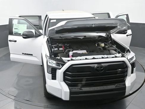 New 2026 Toyota Tundra SR5 AWD/4WD image 33