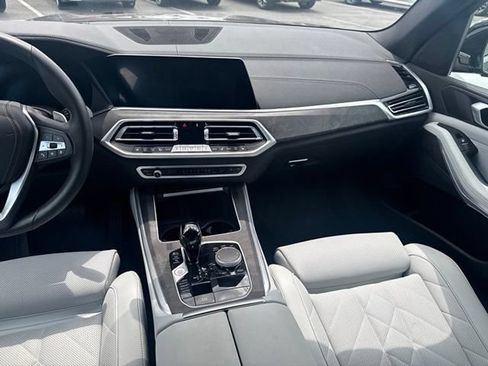 Used 2023 BMW X5 xDrive40i w/ Premium Package AWD/4WD image 16