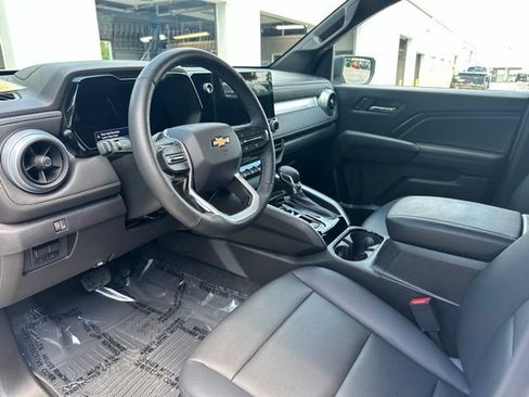 Used 2025 Chevrolet Colorado LT w/ LT Convenience Package AWD/4WD image 40